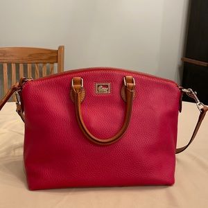 Dooney & Bourke Pebble Grain Dillen bag